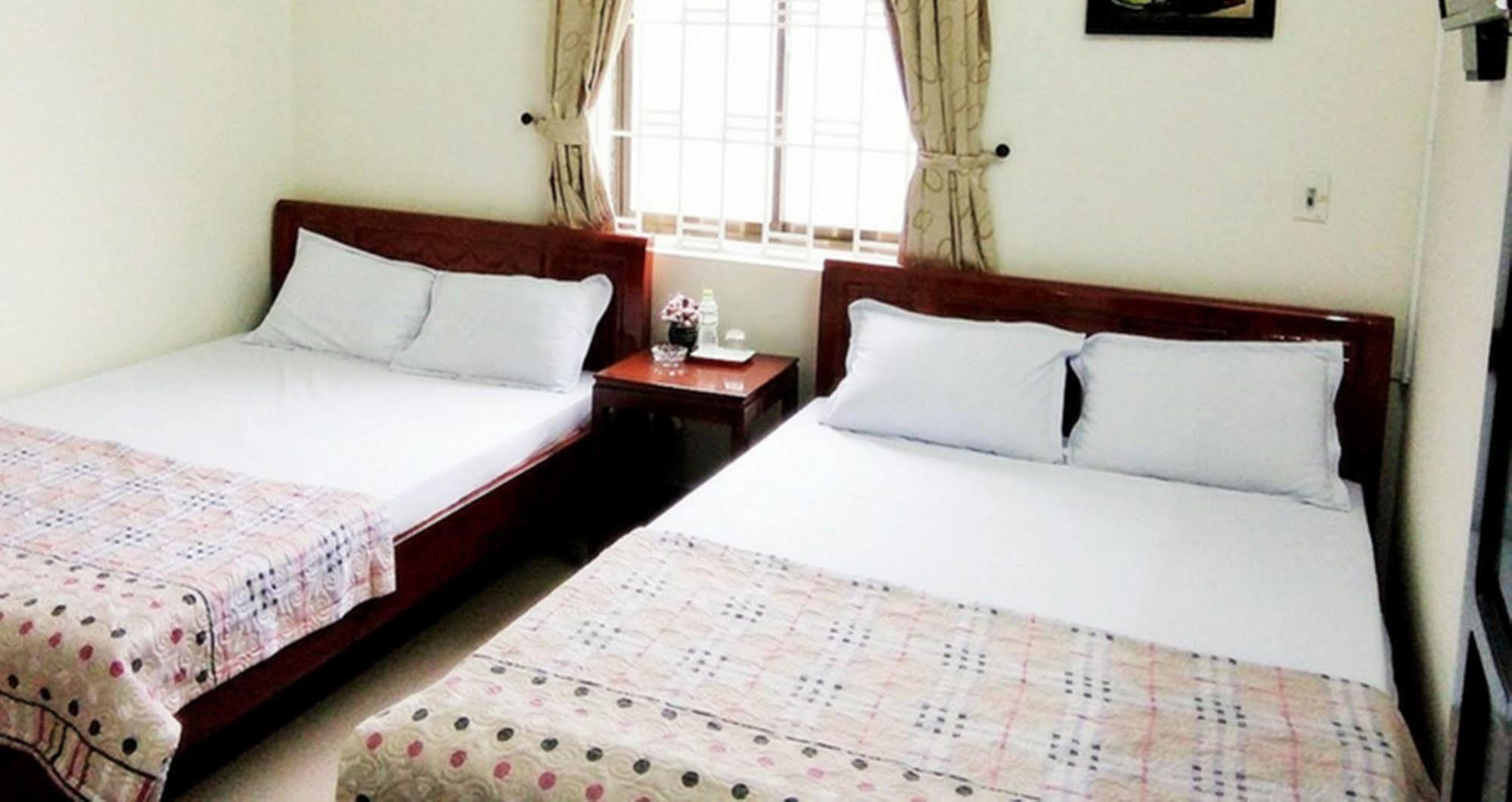 Rubis Hostel Hue Exterior photo